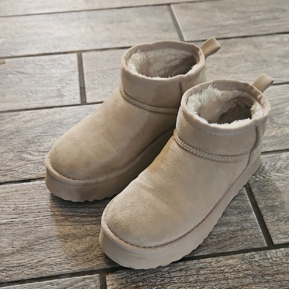 Beach By Matisse Shoes - Beach Brand Plush Faux-Shearling Ankle Boots - Cream